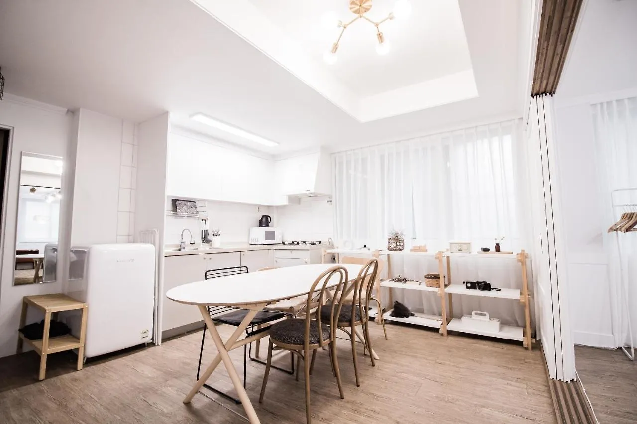 Guest house Dada Stay Hongdae Seoul